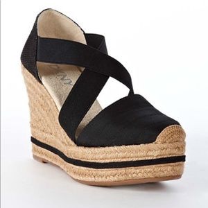 DKNY Patricia Criss Cross espadrille wedges in 8